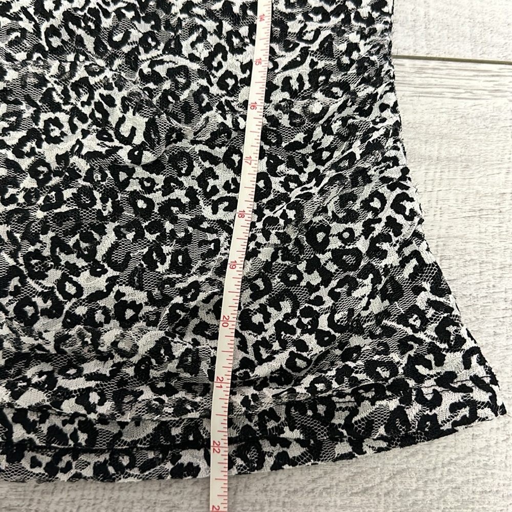 Y2K Heart Soul Black Grey White Cheetah Leopard Print Ruffle Top - Picture 8 of 9